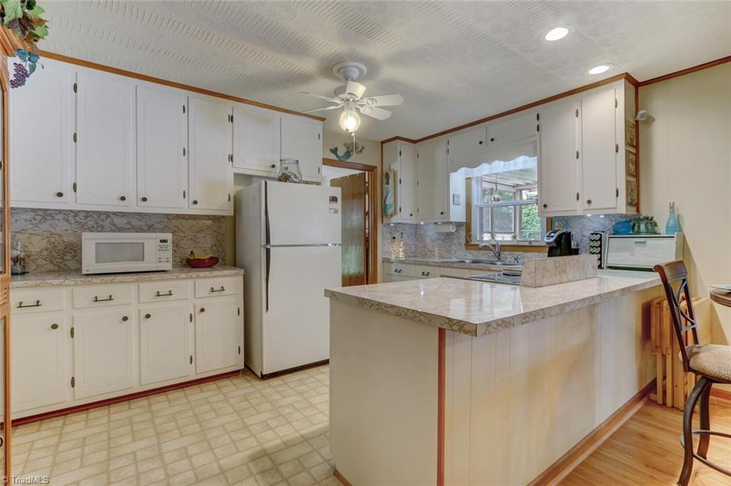 125 South Edgewood Road Eden, NC 27288 - Photo 12 of 27 Gallery Image 12