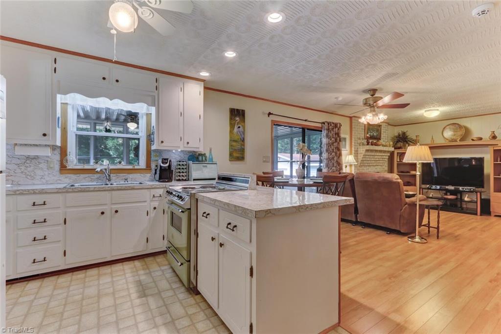 125 South Edgewood Road Eden, NC 27288 - Photo 13 of 27 Gallery Image 13