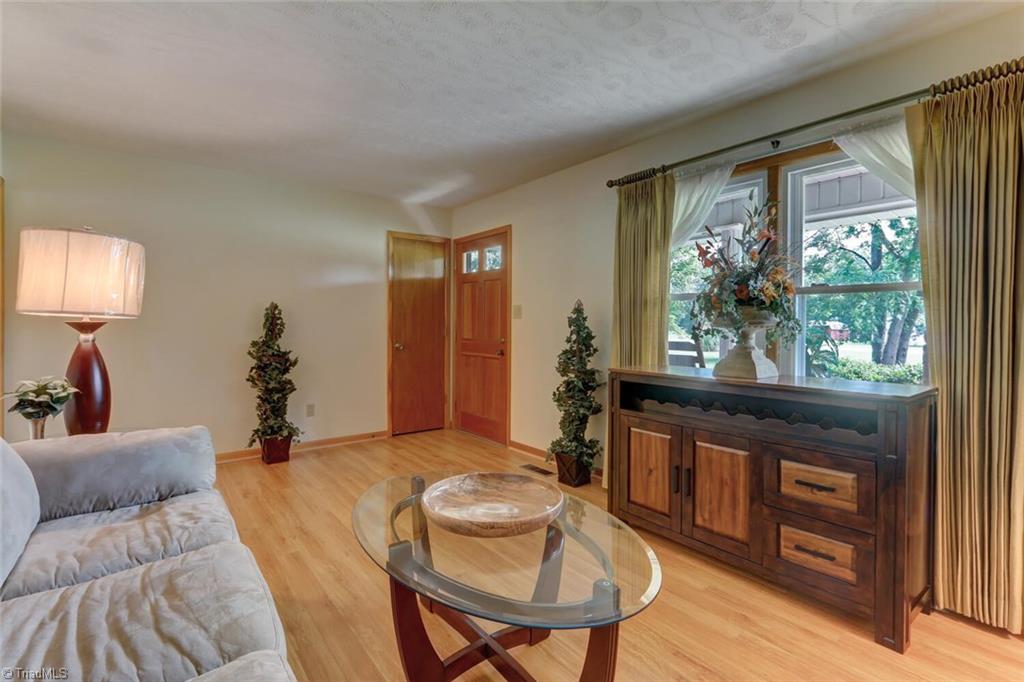 125 South Edgewood Road Eden, NC 27288 - Photo 8 of 27 Gallery Image 8