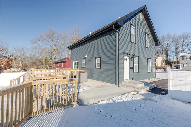 $529,000 | 604 Smithfield Road, North Providence, RI 02904