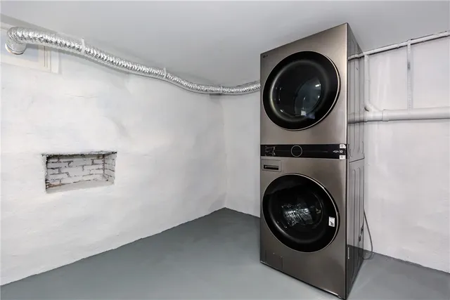 $529,000 | 604 Smithfield Road, North Providence, RI 02904