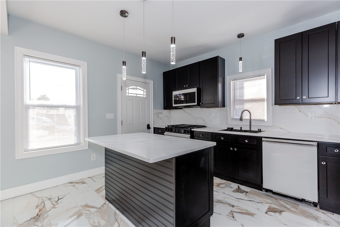 604 Smithfield Road North Providence, RI 02904 - Photo 5 of 40