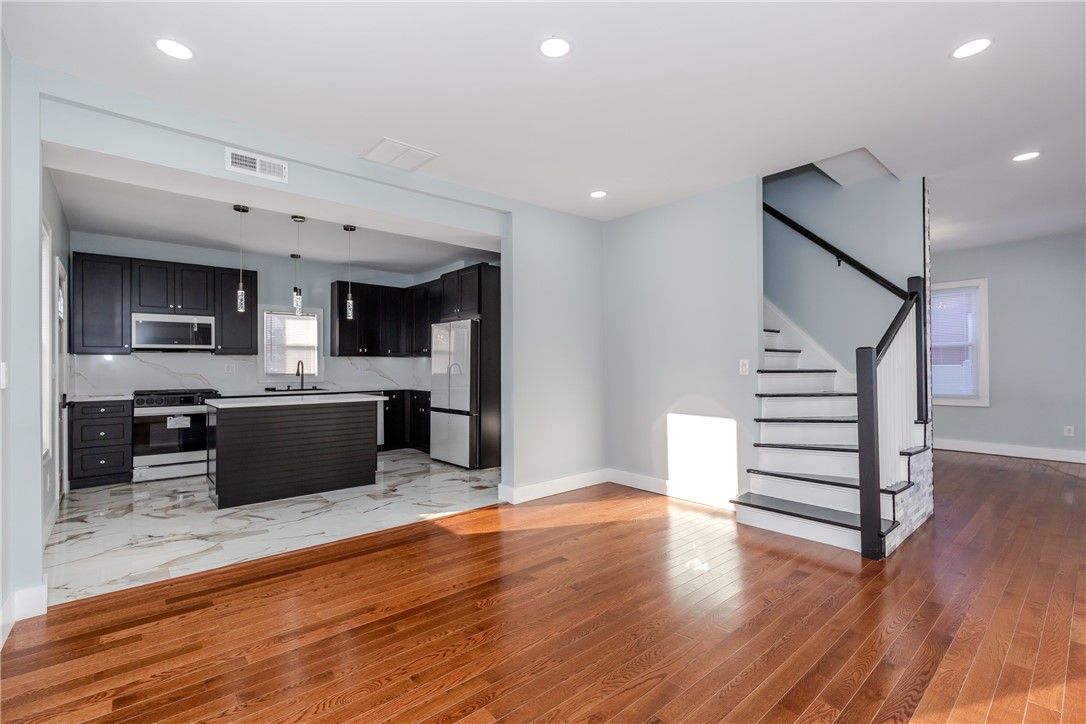 604 Smithfield Road North Providence, RI 02904 - Photo 9 of 40