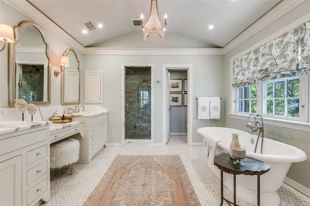 $2,600,000 | 7031 Lakeshore Drive, Dallas, TX 75214