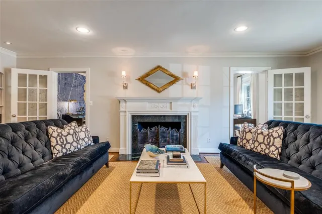 $2,600,000 | 7031 Lakeshore Drive, Dallas, TX 75214