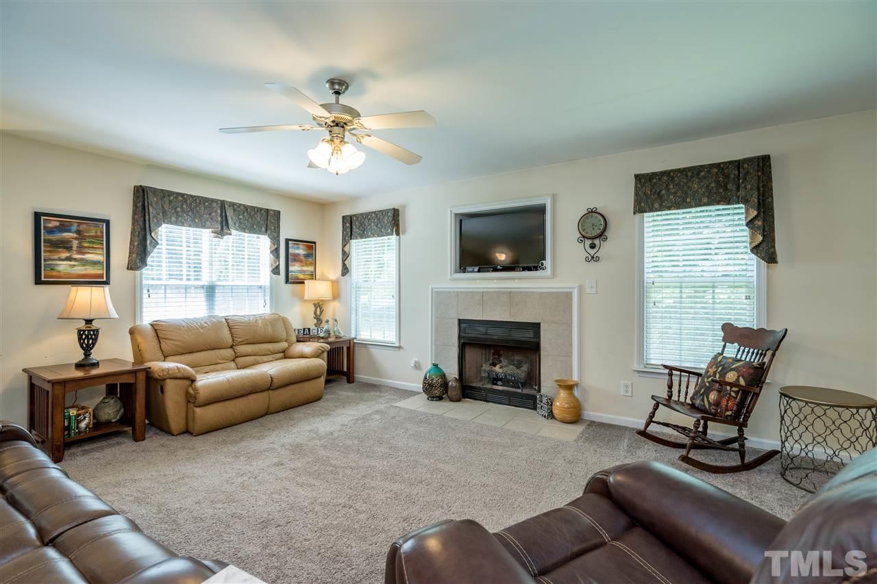 234 King Road Selma, NC 27576 - Photo 4 of 24 Gallery Image 4
