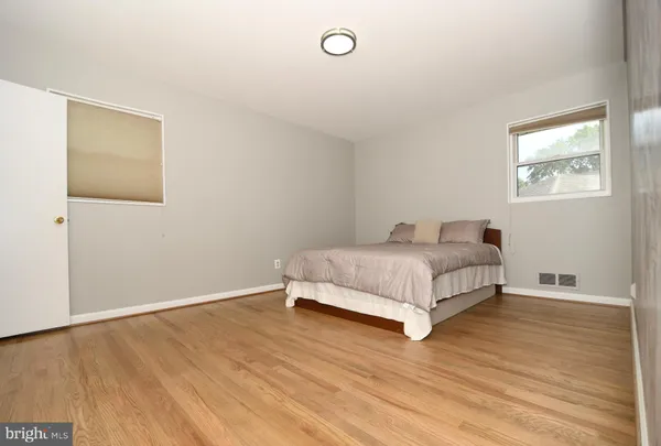 $679,000 | 2016 Cascade Road, Silver Spring, MD 20902