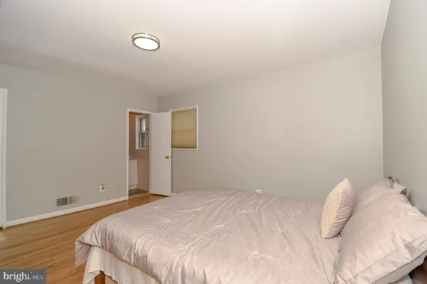 $679,000 | 2016 Cascade Road, Silver Spring, MD 20902