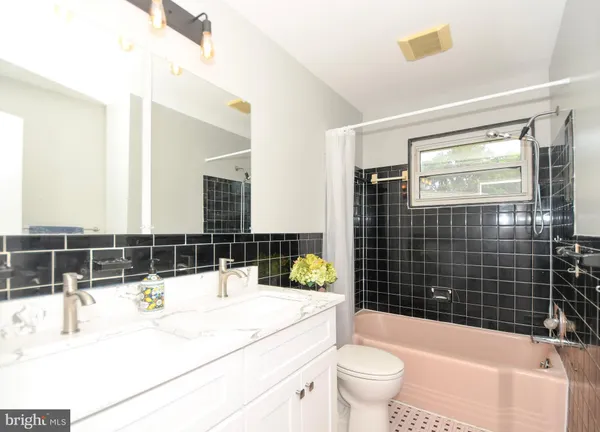 $679,000 | 2016 Cascade Road, Silver Spring, MD 20902