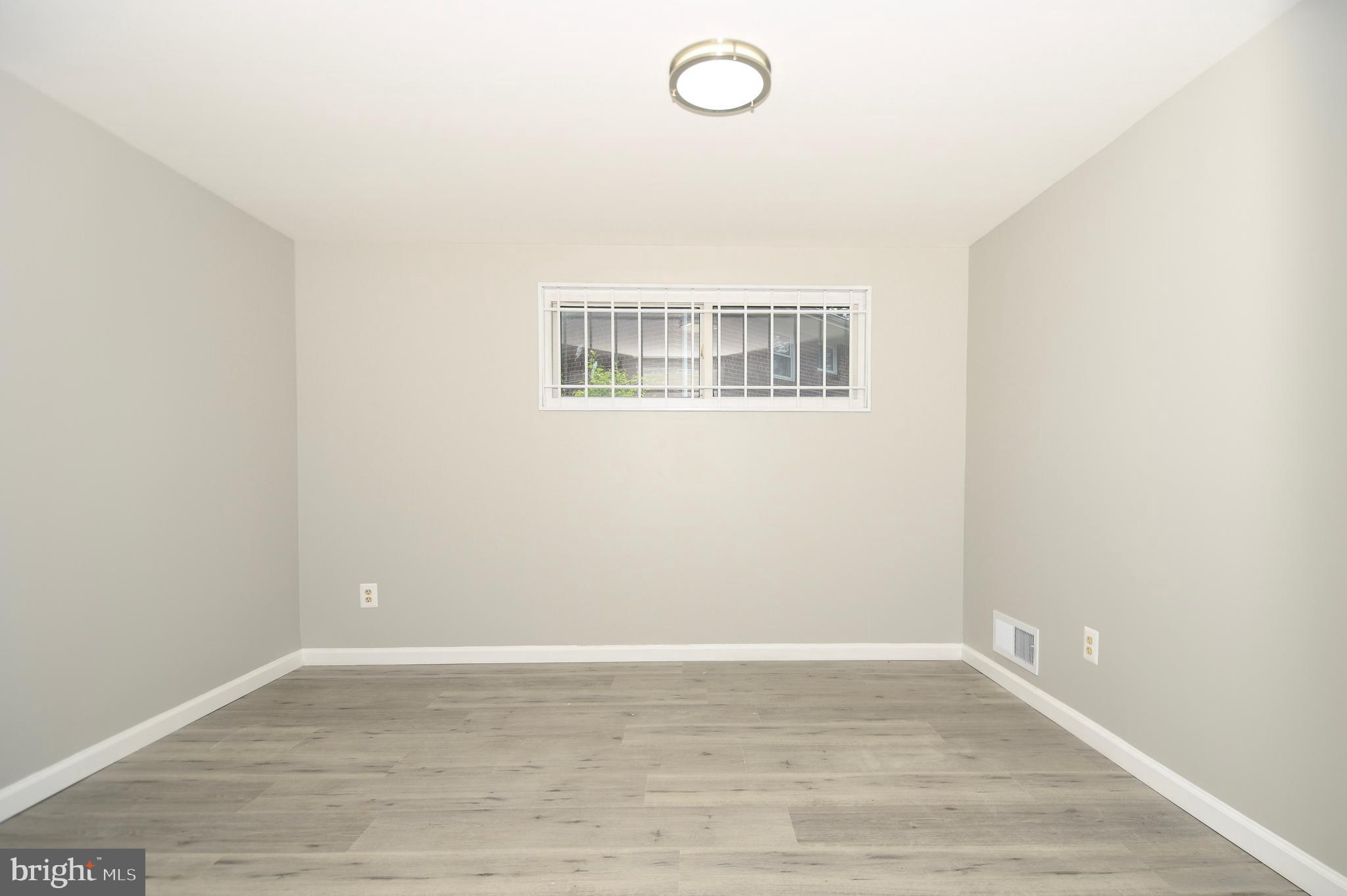 2016 Cascade Road Silver Spring, MD 20902 - Photo 53 of 80