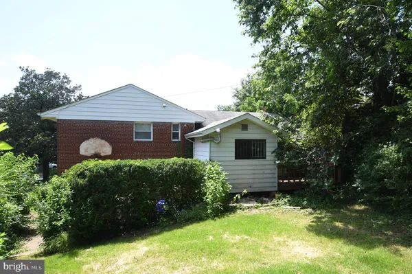 $679,000 | 2016 Cascade Road, Silver Spring, MD 20902