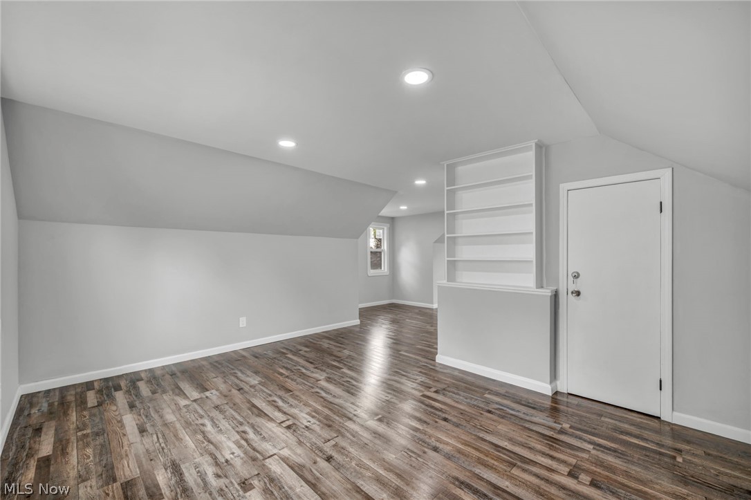 23928 Knickerbocker Road Bay Village, OH 44140 - Photo 31 of 39