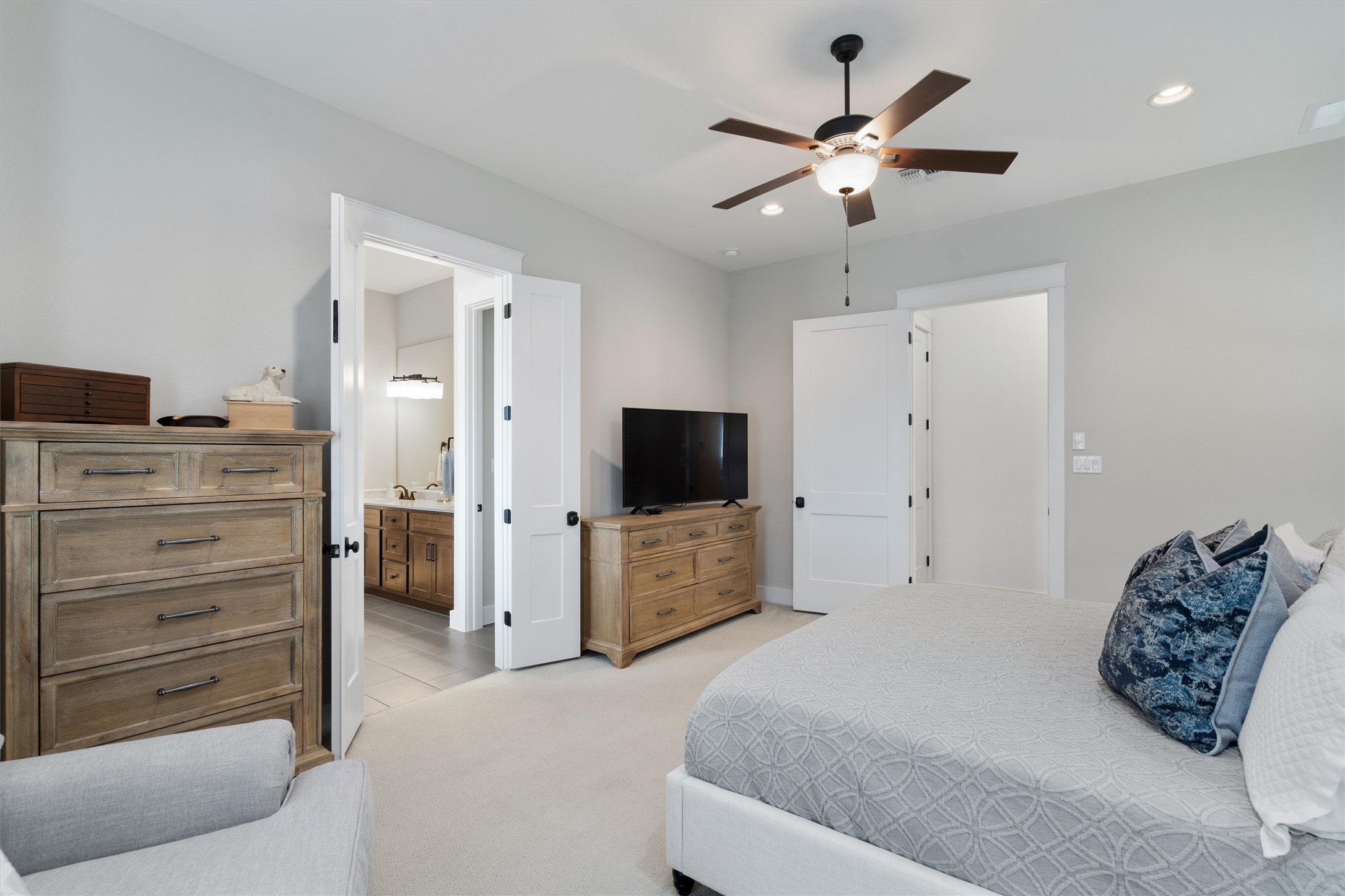 70 Santa Maria Street Georgetown, TX 78628 - Photo 18 of 38