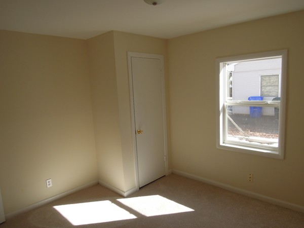 117 Vincent Street Springfield, MA 01129 - Photo 19 of 21