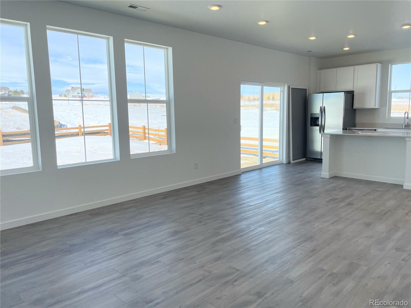 888 Yankee Boy Loop Elizabeth, CO 80107 - Photo 2 of 19