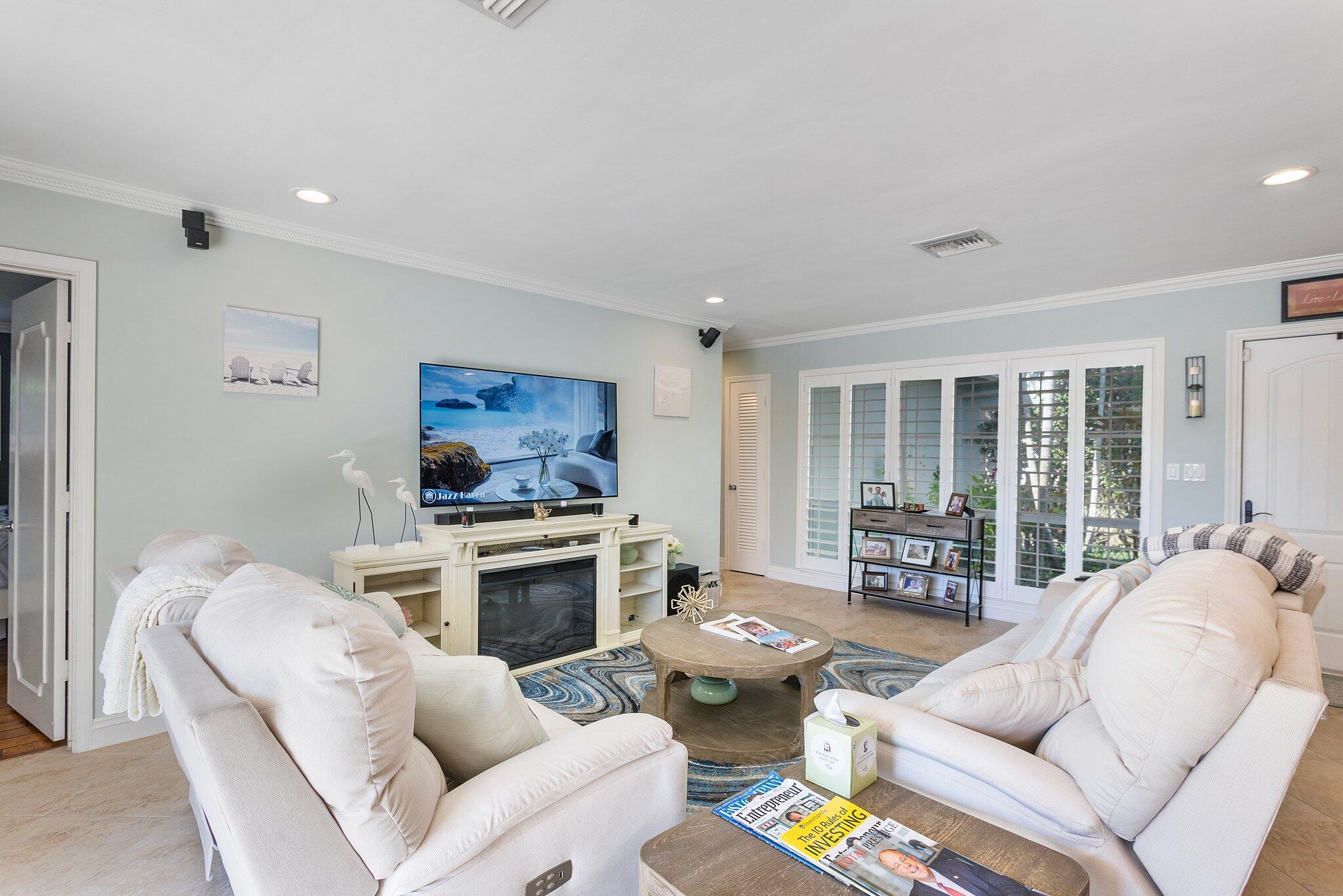 614 Southwest 5th Street Boca Raton, FL 33486 - Photo 9 of 62 36-web-or-mls-0E2A6387