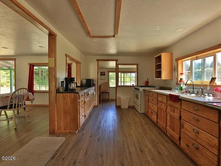 2468 Hidden Valley Road Newport, OR 97365 - Photo 6 of 9 Kitchen
