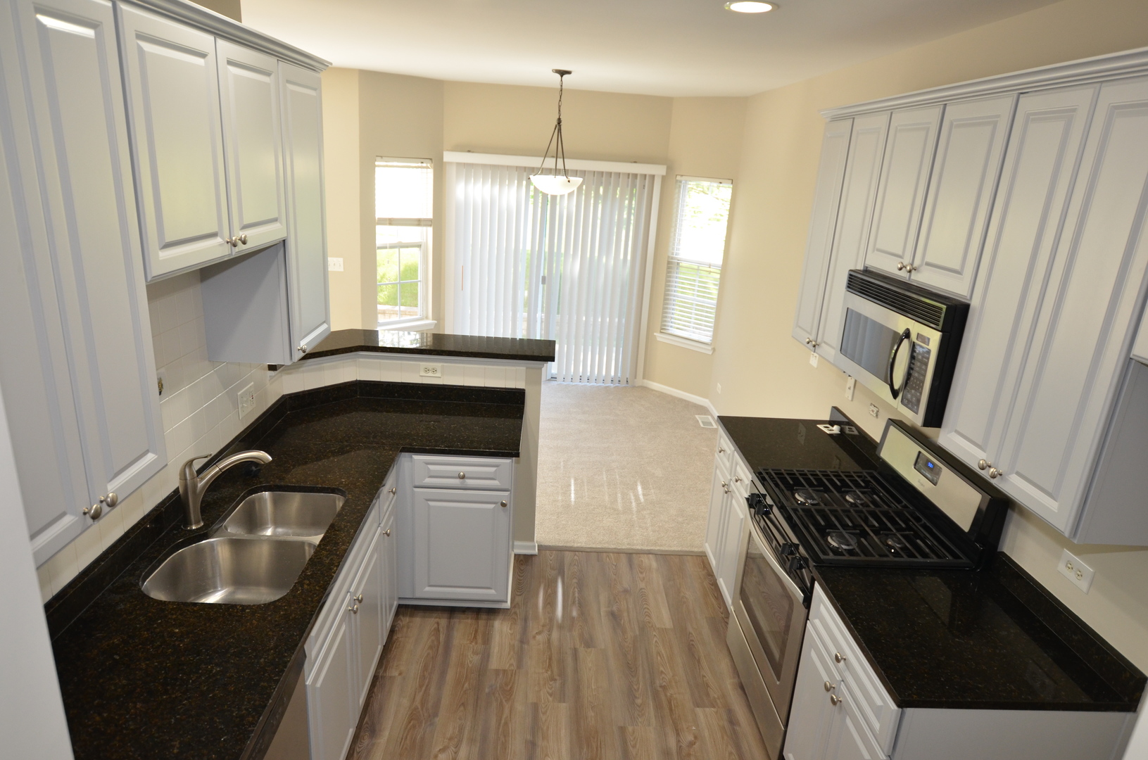 1211 Townes Circle Aurora, IL 60502 - Photo 8 of 47