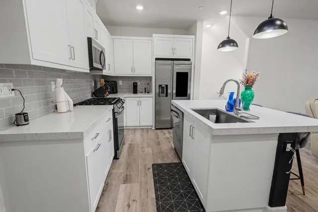 $3,595 | 2313 Acara Circle, San Diego, CA 92154