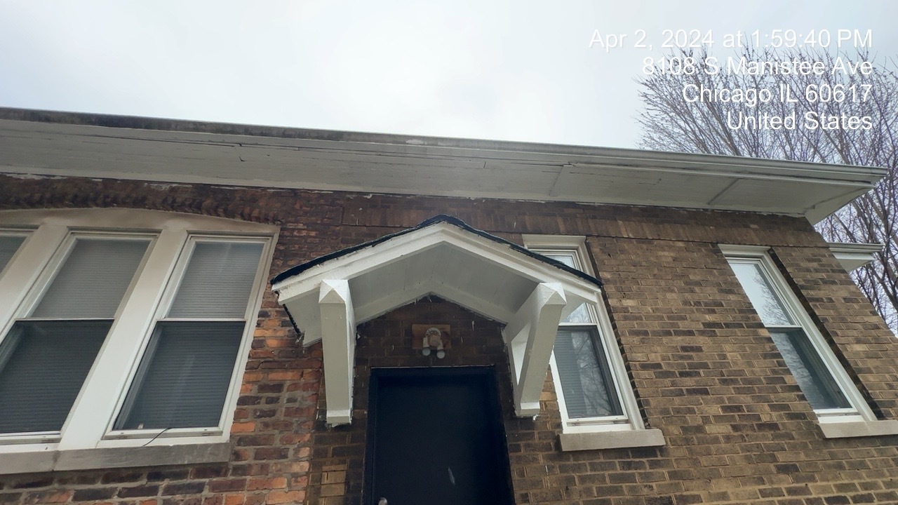 8108 South Manistee Ave  