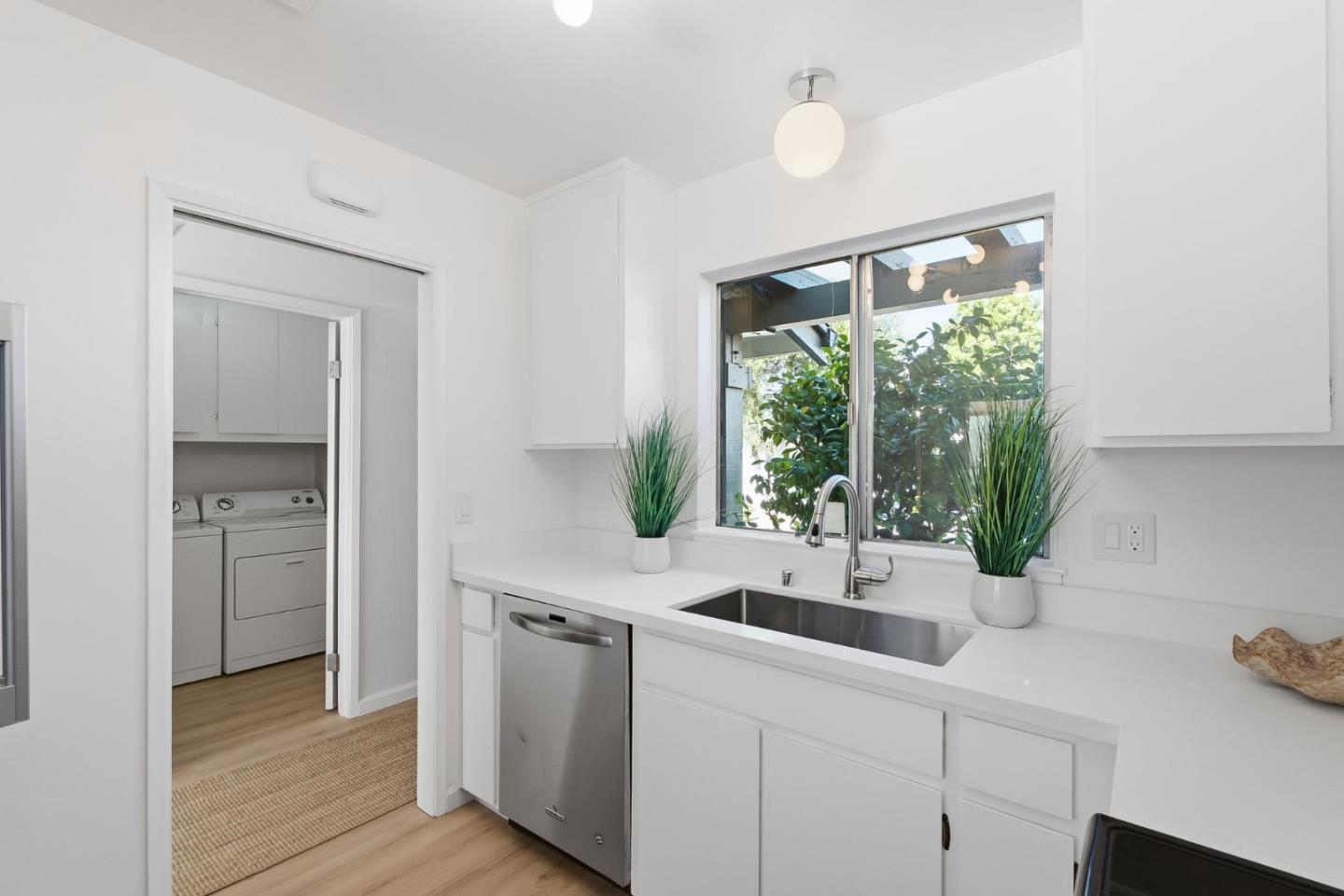 1265 Riesling Terrace Sunnyvale, CA 94087 - Photo 7 of 34
