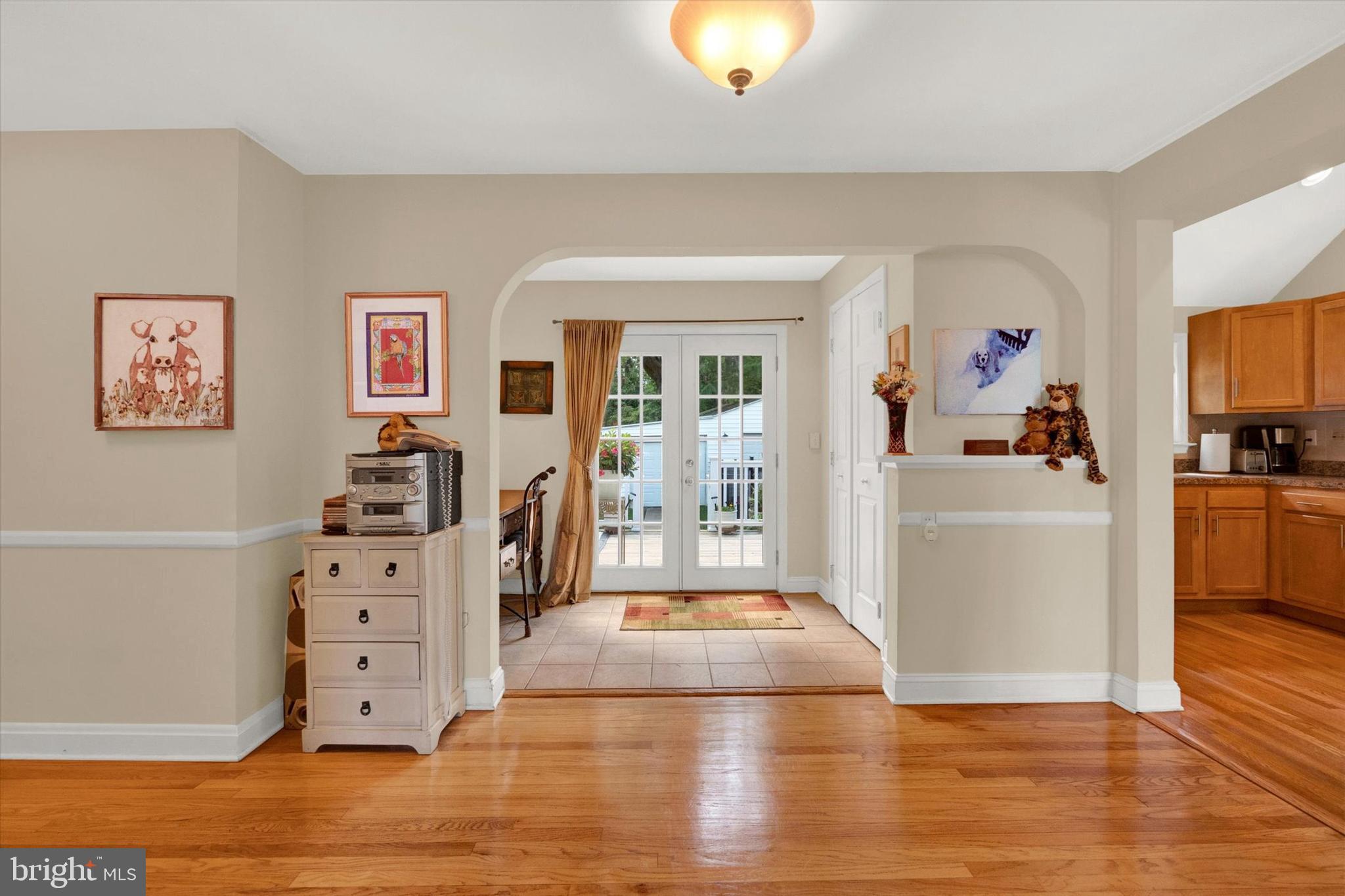 37 Kingsley Road Owings Mills, MD 21117 - Photo 5 of 29 Hall