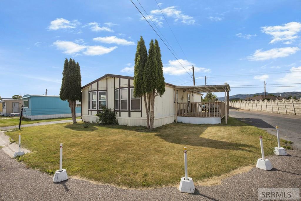 330 West Chubbuck Road, Unit 7 Pocatello, ID 83202 - Photo 2 of 28