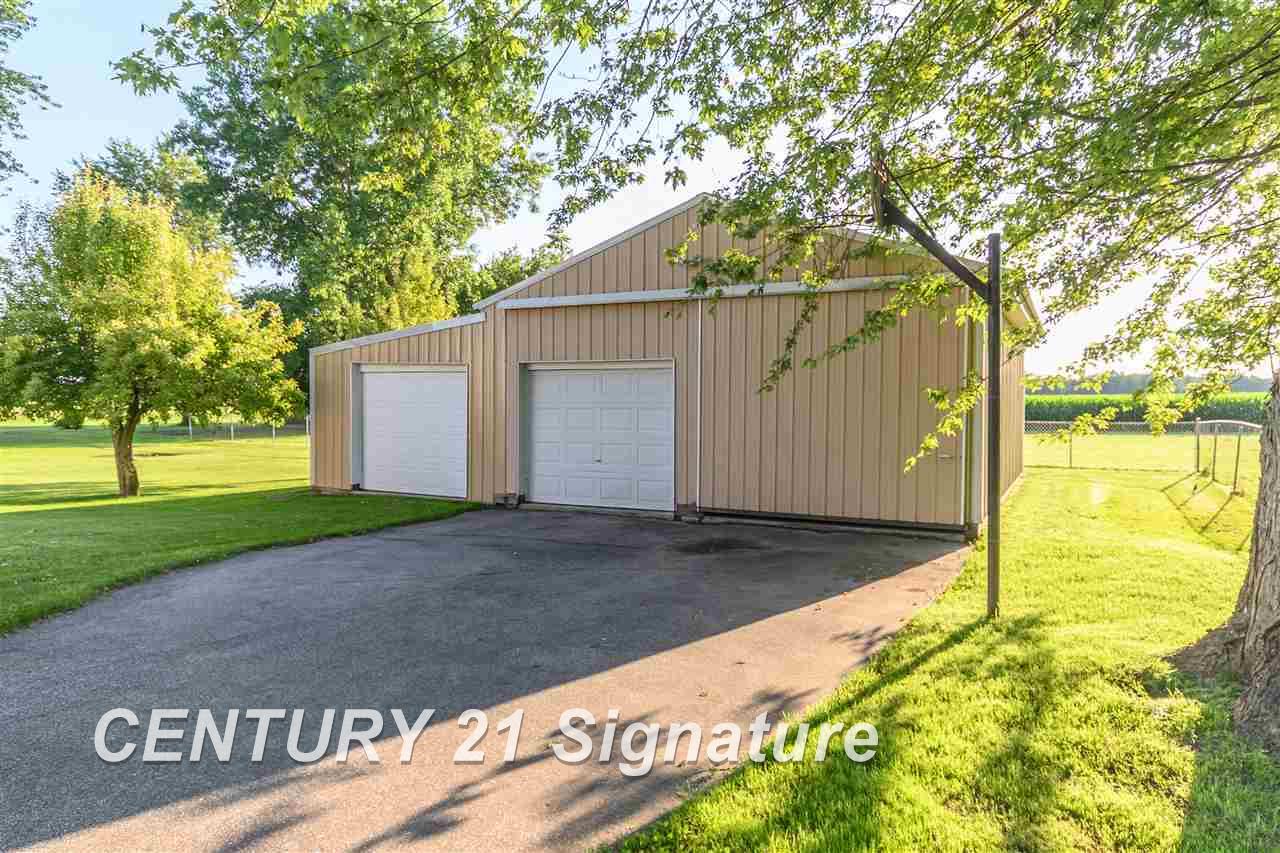 2296 South Nine Mile Road Kawkawlin, MI 48631 - Photo 17 of 18