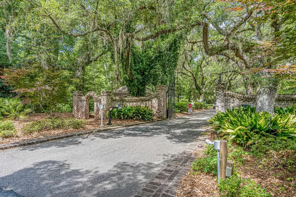 $700,000 | 371 Tucker Road, Unit B, Pawleys Island, SC 29585