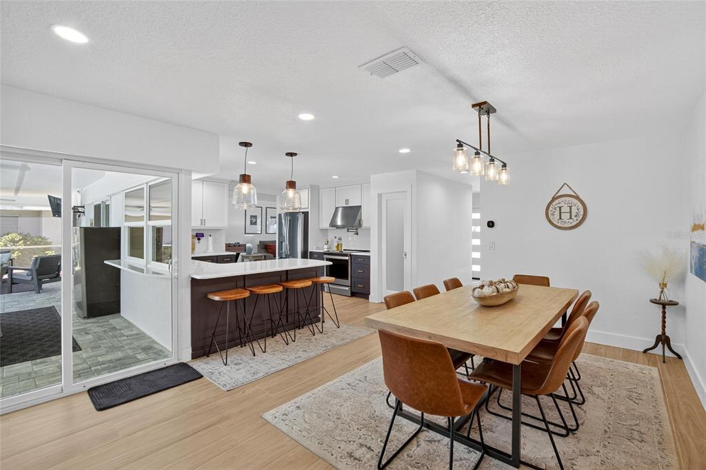 6337 Cocoa Lane Apollo Beach, FL 33572 - Photo 13 of 27