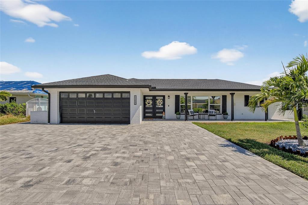 6337 Cocoa Lane Apollo Beach, FL 33572 - Photo 3 of 27