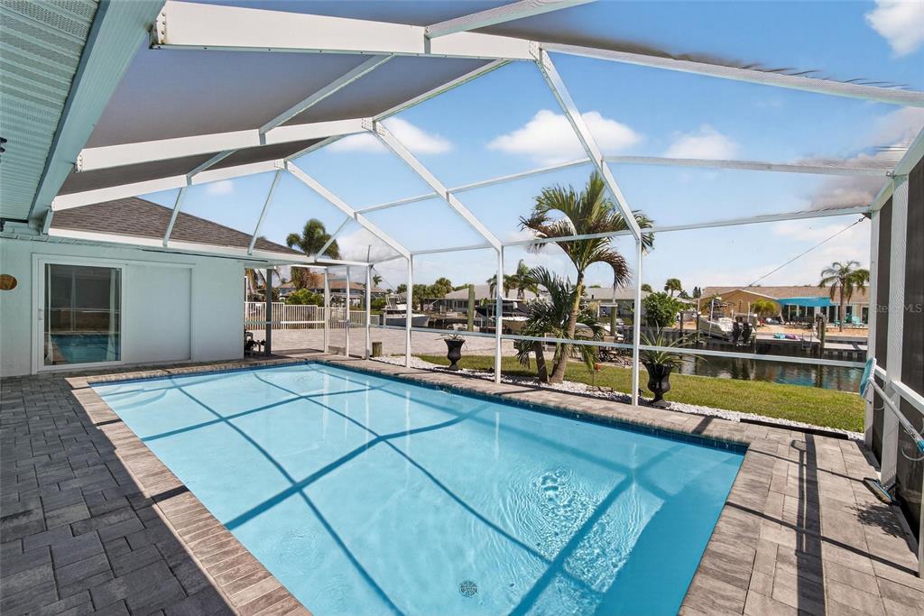 6337 Cocoa Lane Apollo Beach, FL 33572 - Photo 4 of 27