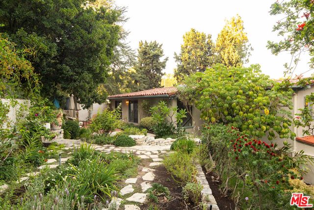 $5,695,000 | 333 North San Rafael Avenue, Pasadena, CA 91105