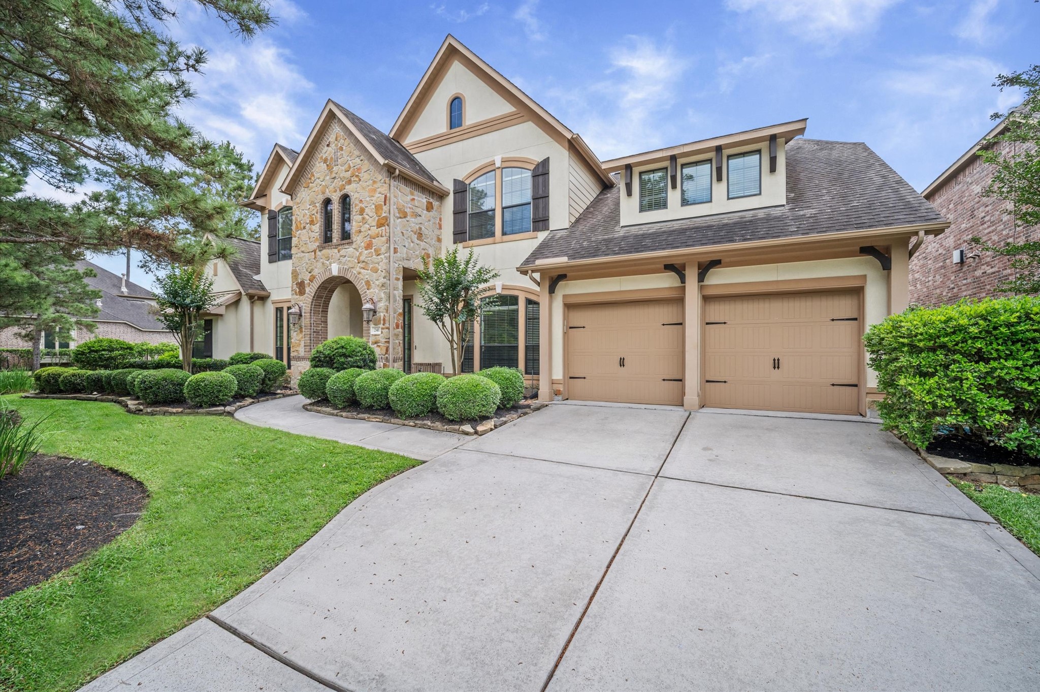 241 West Tupelo Green Circle Spring, TX 77389 - Photo 2 of 50