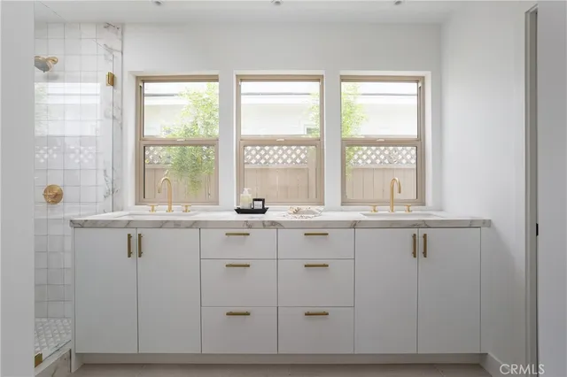 $13,000 | 212 East 19th Street, Costa Mesa, CA 92627