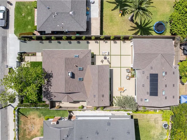 $13,000 | 212 East 19th Street, Costa Mesa, CA 92627