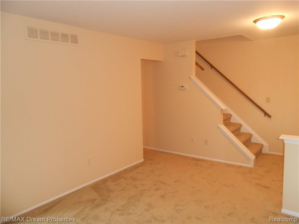 336 Meadowlake Road Canton, MI 48188 - Photo 8 of 40