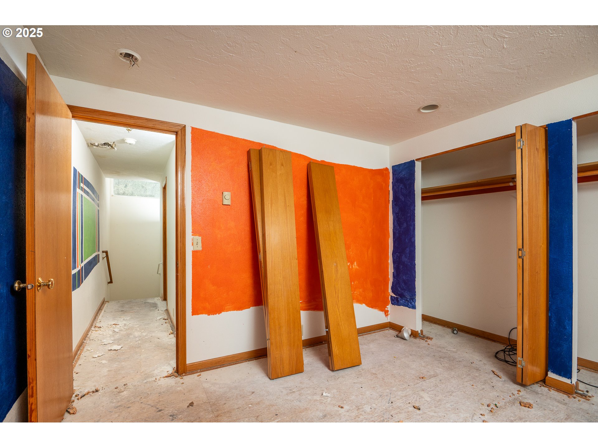 3845 Wilshire Lane Eugene, OR 97405 - Photo 5 of 35 a view of an empty room