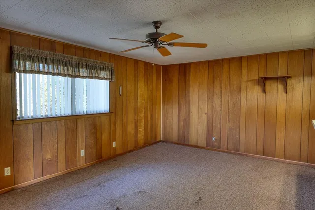 a view of entryway with a front door