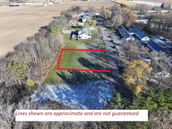 $37,500 | 15-16 Western, North Freedom, WI 53951