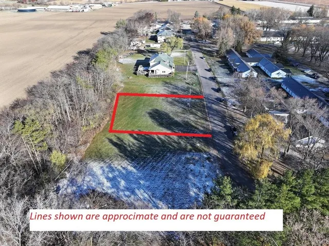 $37,500 | 15-16 Western, North Freedom, WI 53951