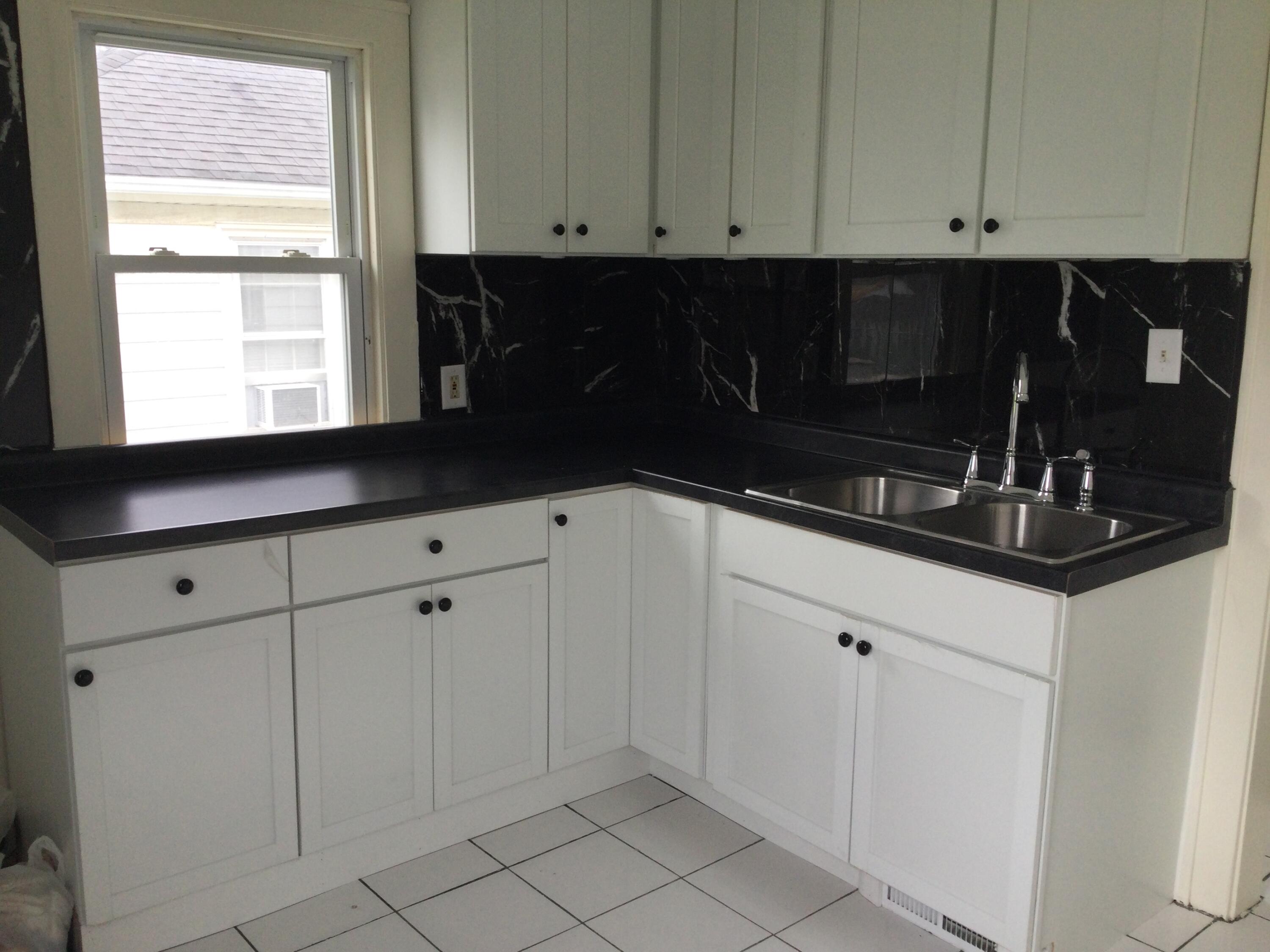 2013 Kearney Avenue Racine, WI 53403 - Photo 5 of 22 7F89E118-E9EC-486E-8E57-34B0A577DA0F