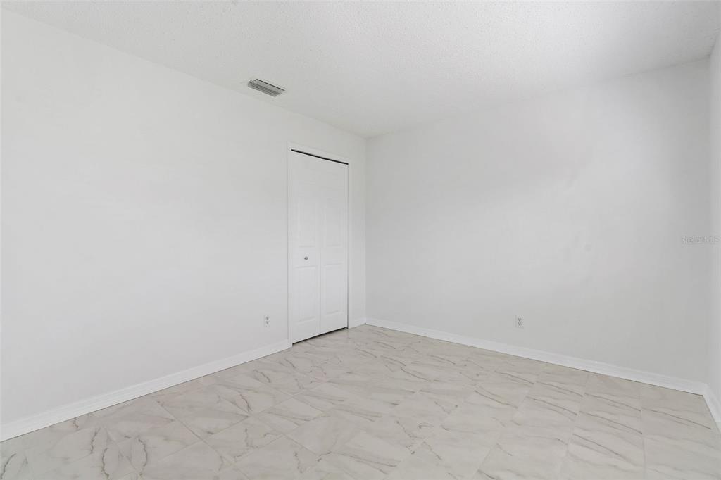 1504 Silktree Court Brandon, FL 33511 - Photo 18 of 26 an empty room