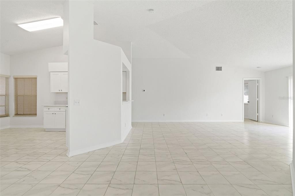 1504 Silktree Court Brandon, FL 33511 - Photo 9 of 26 a view of an empty room