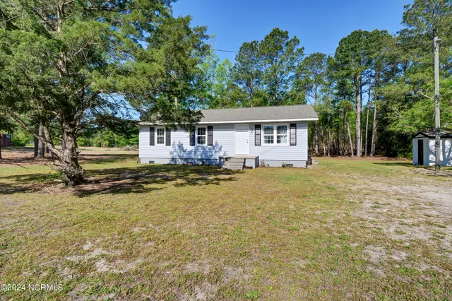 $1,700 | 201 Shaw Highway, Rocky Point, NC 28457
