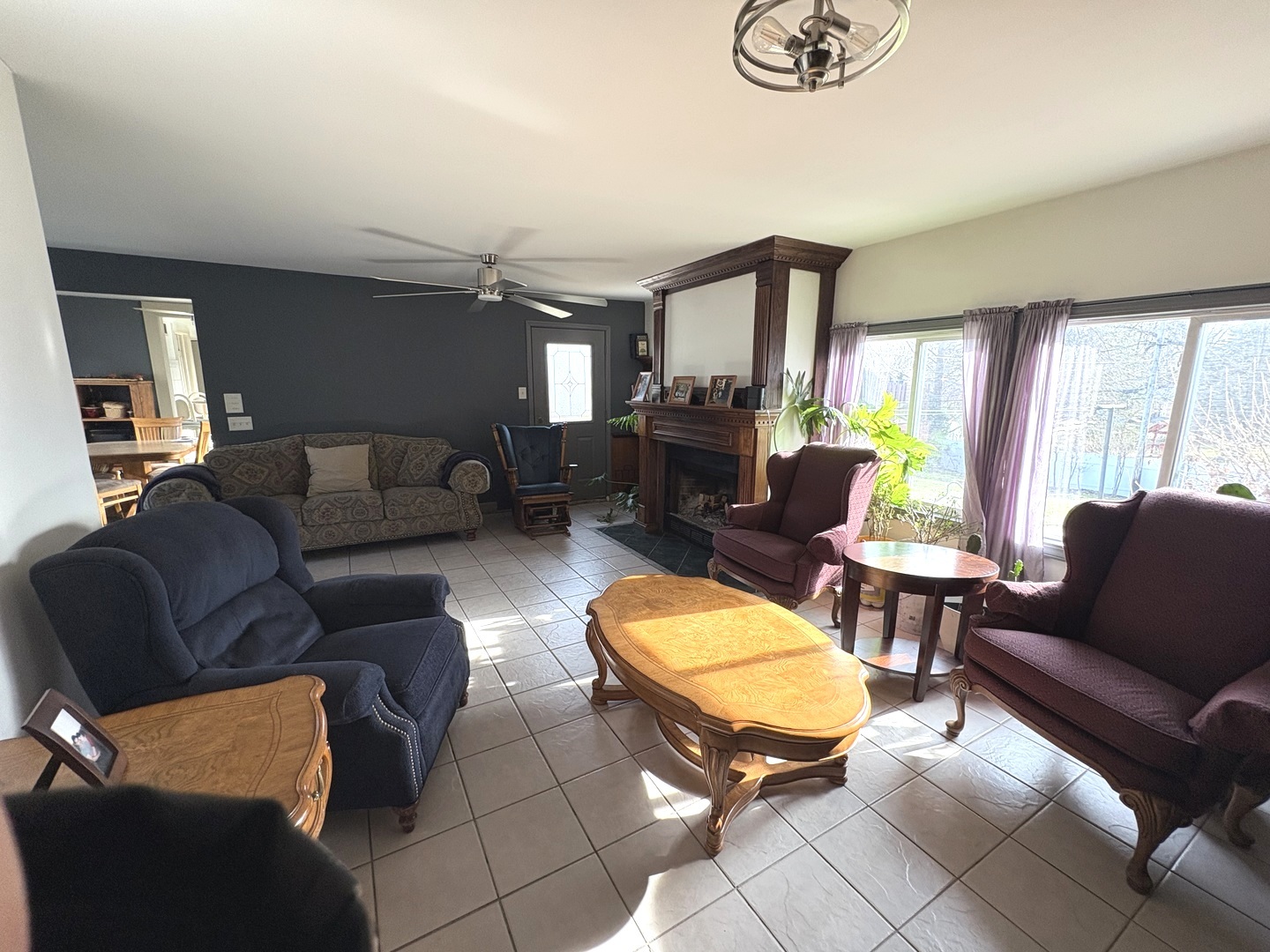 631 Bent Street Elgin, IL 60120 - Photo 13 of 43