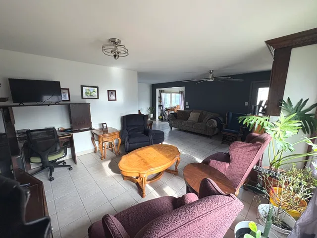 $365,000 | 631 Bent Street, Elgin, IL 60120