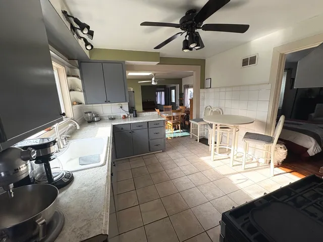 $365,000 | 631 Bent Street, Elgin, IL 60120