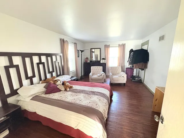 $365,000 | 631 Bent Street, Elgin, IL 60120