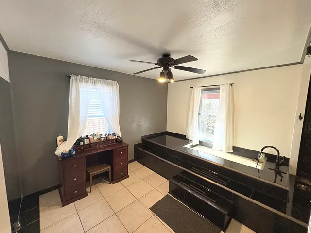 $365,000 | 631 Bent Street, Elgin, IL 60120